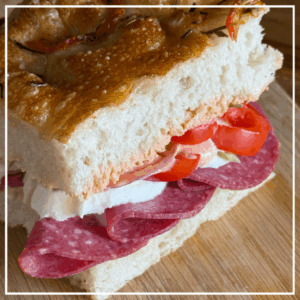 Broodje van de maand: Salami - Mozzarella - Harissa Sandwich